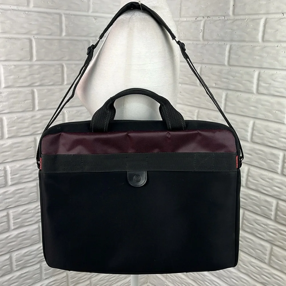 SWISSGEAR NEOPRENE LAPTOP CASE CROSSBODY CUSHION BLACK BRIEFCASE